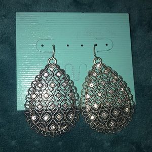 Premier Designs Tapestry earrings